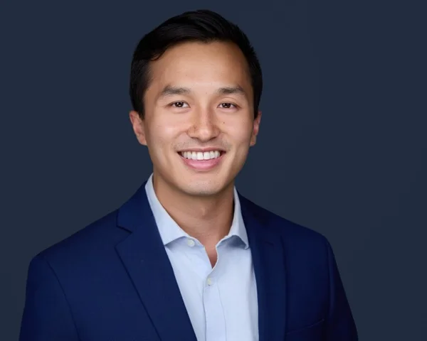 Professional financial services headshot example 2 - Wayne photography by Images by IBA